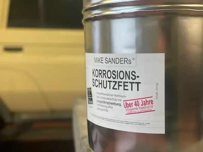 Hohlraumkonservierung Unterbodenschutz Mike Sanders